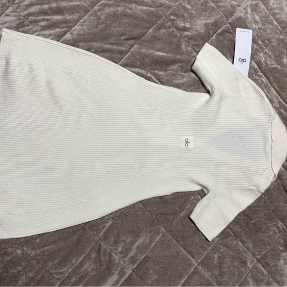 ALO Yoga Cream Mini Dress - Picture 4 of 6